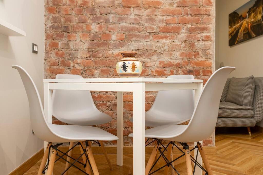 The Italian Design - 10 Minutes To Duomo Apartment Milan Luaran gambar
