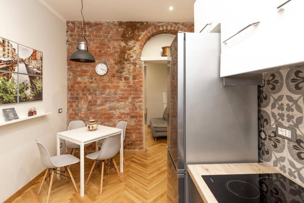 The Italian Design - 10 Minutes To Duomo Apartment Milan Luaran gambar